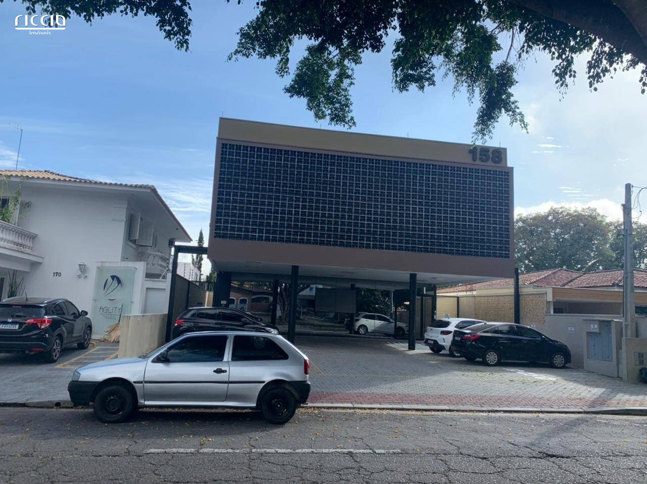 Ponto Comercial à venda no Jardim Esplanada — detalhe do imóvel