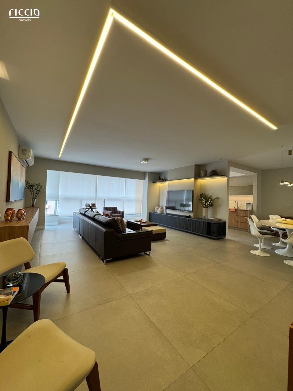 Apartamento à venda no Jardim Aquarius — ambiente interno