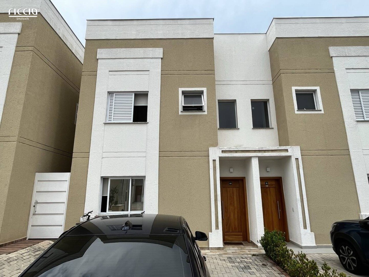 Condomínio no Urbanova - 3 dormitórios, 1 suíte, 2 vagas - Reserva Urbanova