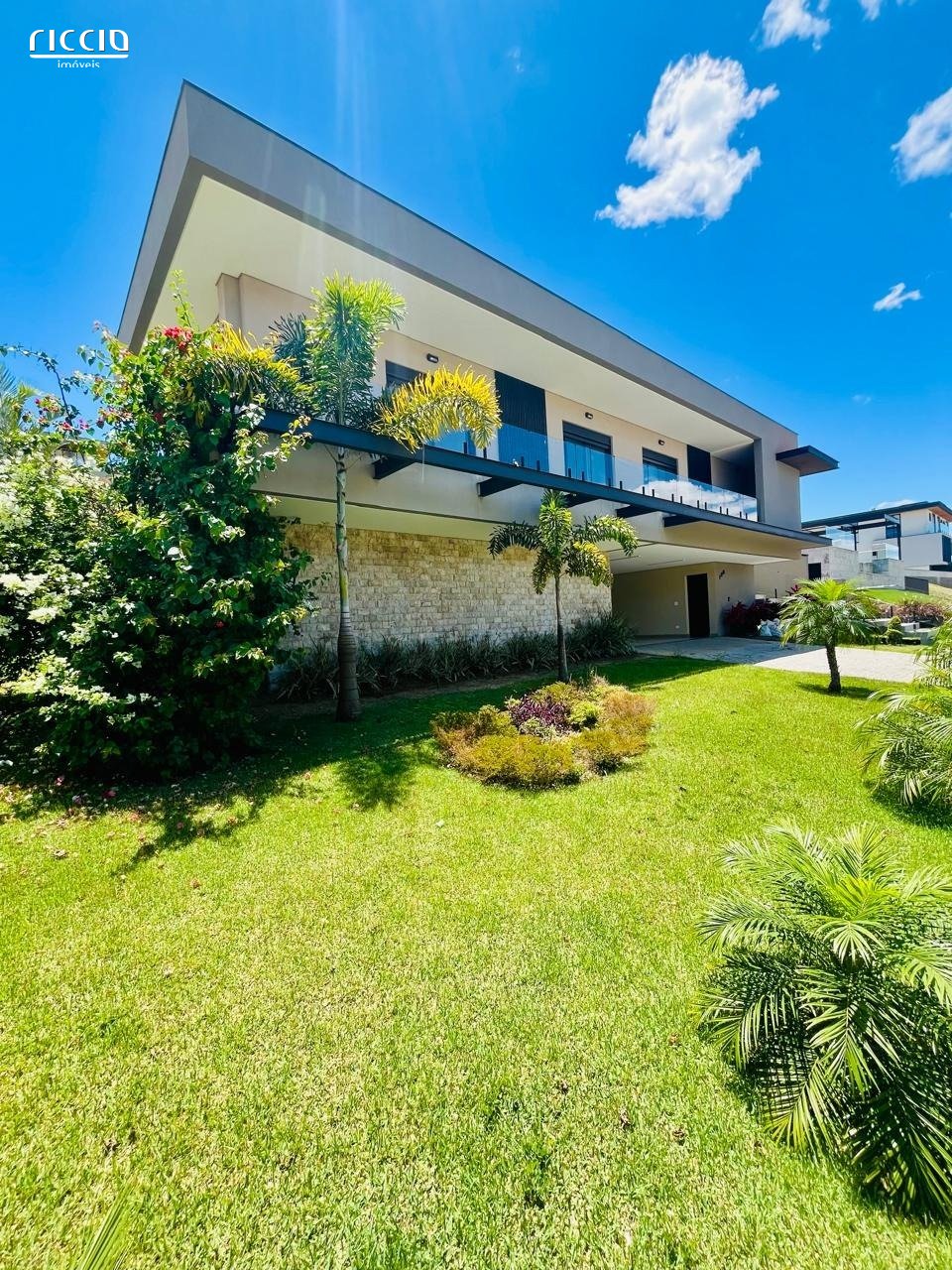 Casa Térrea no Condominio Reserva do Paratehy Sul - Urbanova 4 Suítes, Elevador e Cinema Privativo