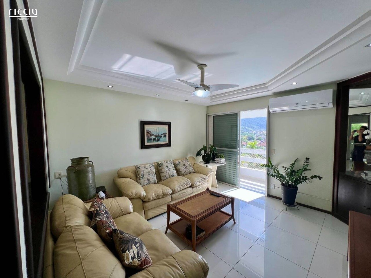 Apartamento à venda no Toninhas — ambiente interno