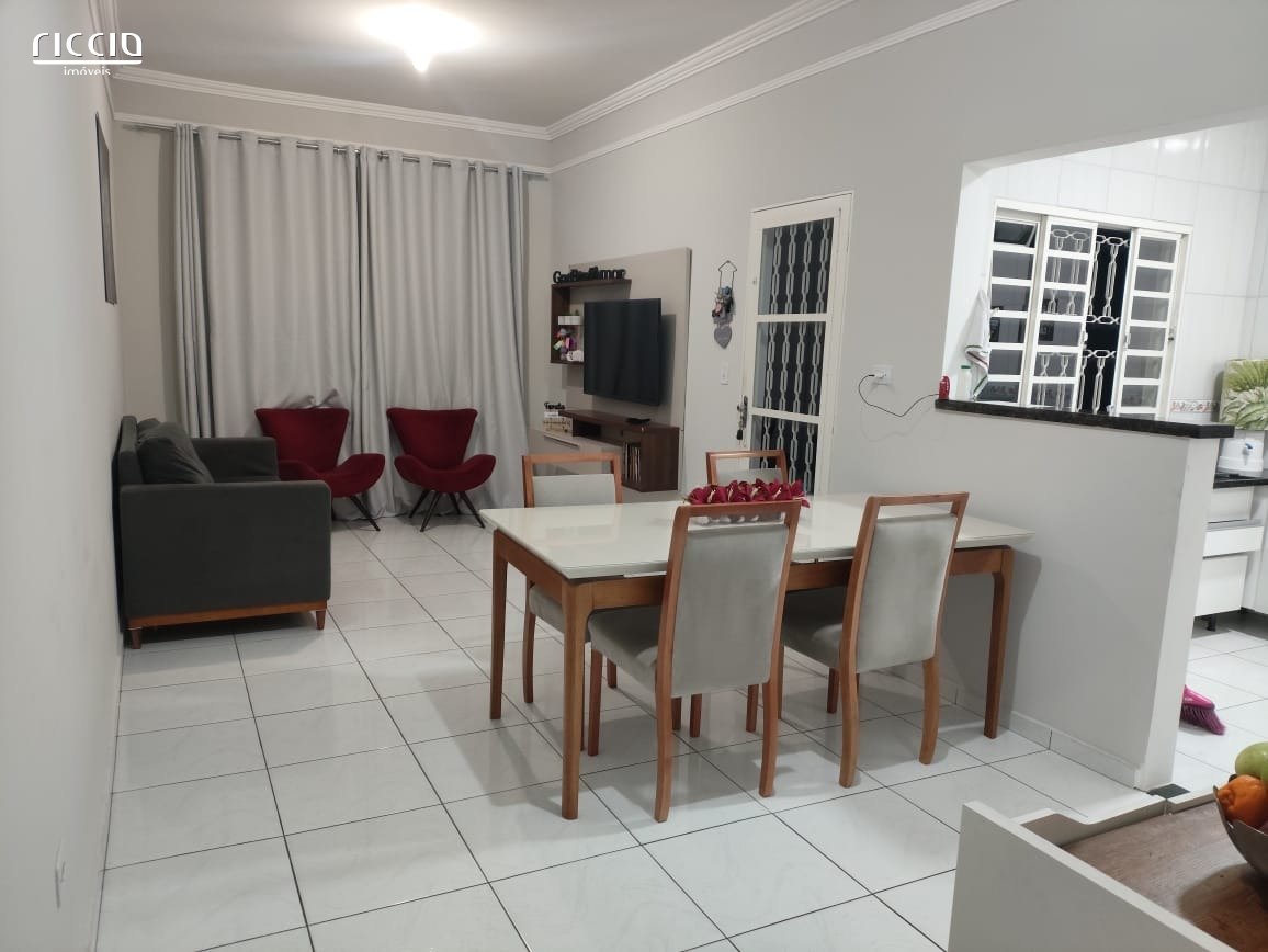 Casa terrea a venda no Bosque dos Ipês, SJC com 03 dormitórios, 1 suíte