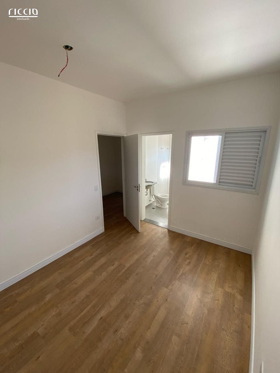 Casa à venda no Jardim das Indústrias — ambiente interno