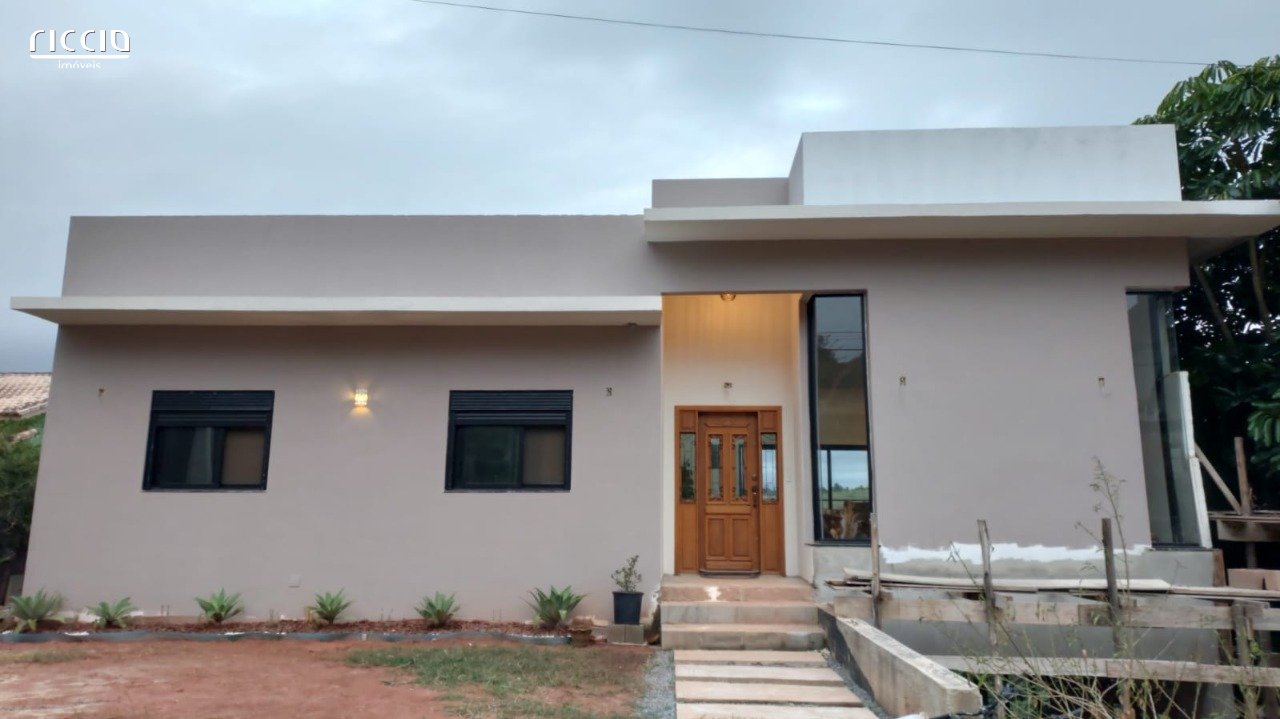 Casa em Condomínio à venda no Paraíso de Igaratá — ambiente interno