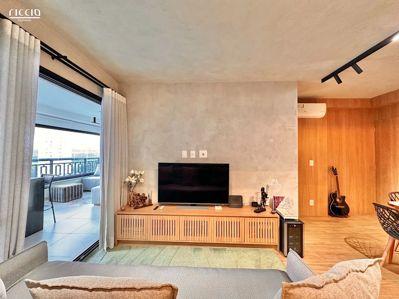 Apartamento à venda no Vila Adyana — detalhe do imóvel
