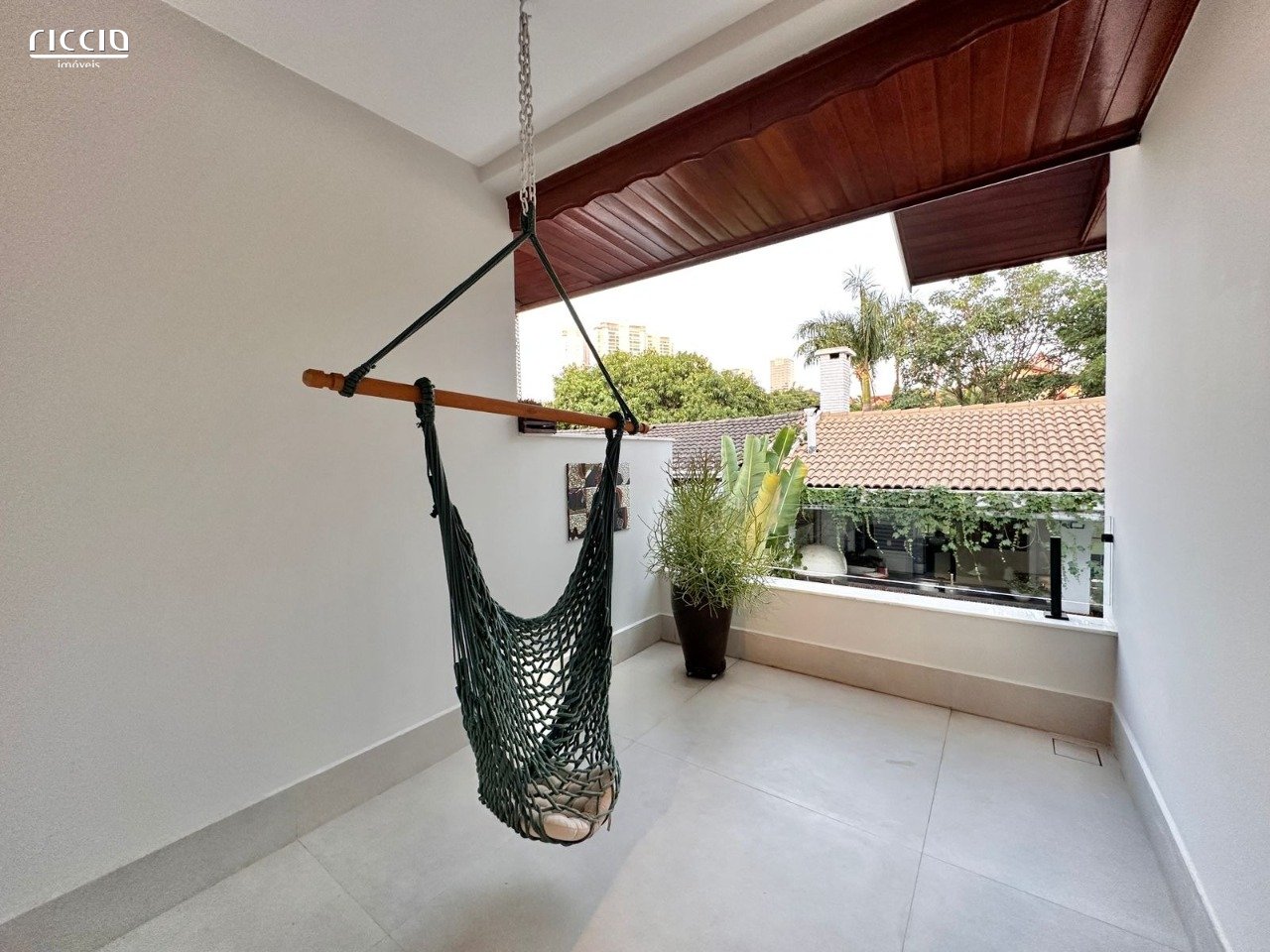 Casa em Condomínio à venda no Jardim das Colinas — imagem 19 de 33