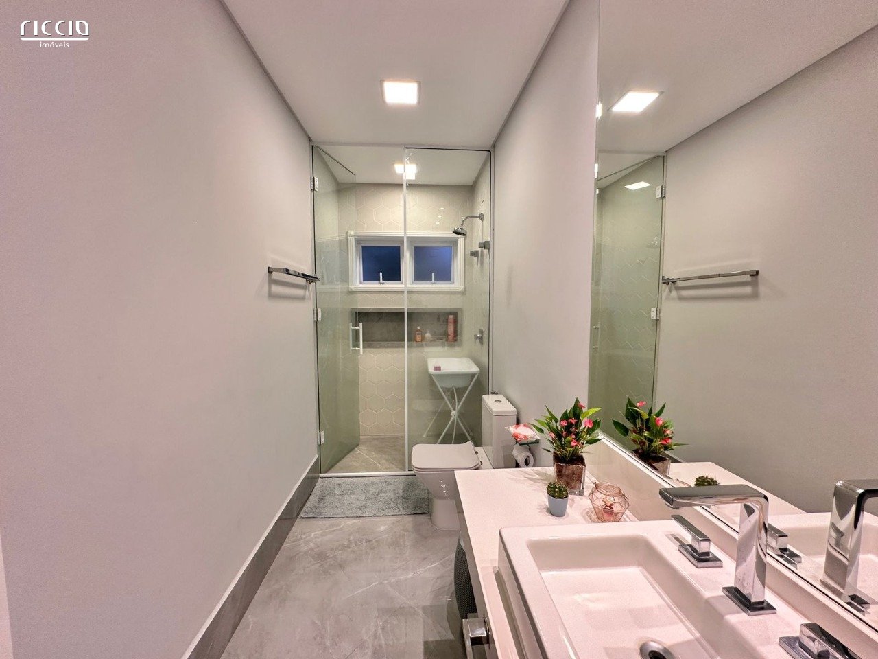 Casa em Condomínio à venda no Jardim das Colinas — imagem 31 de 33