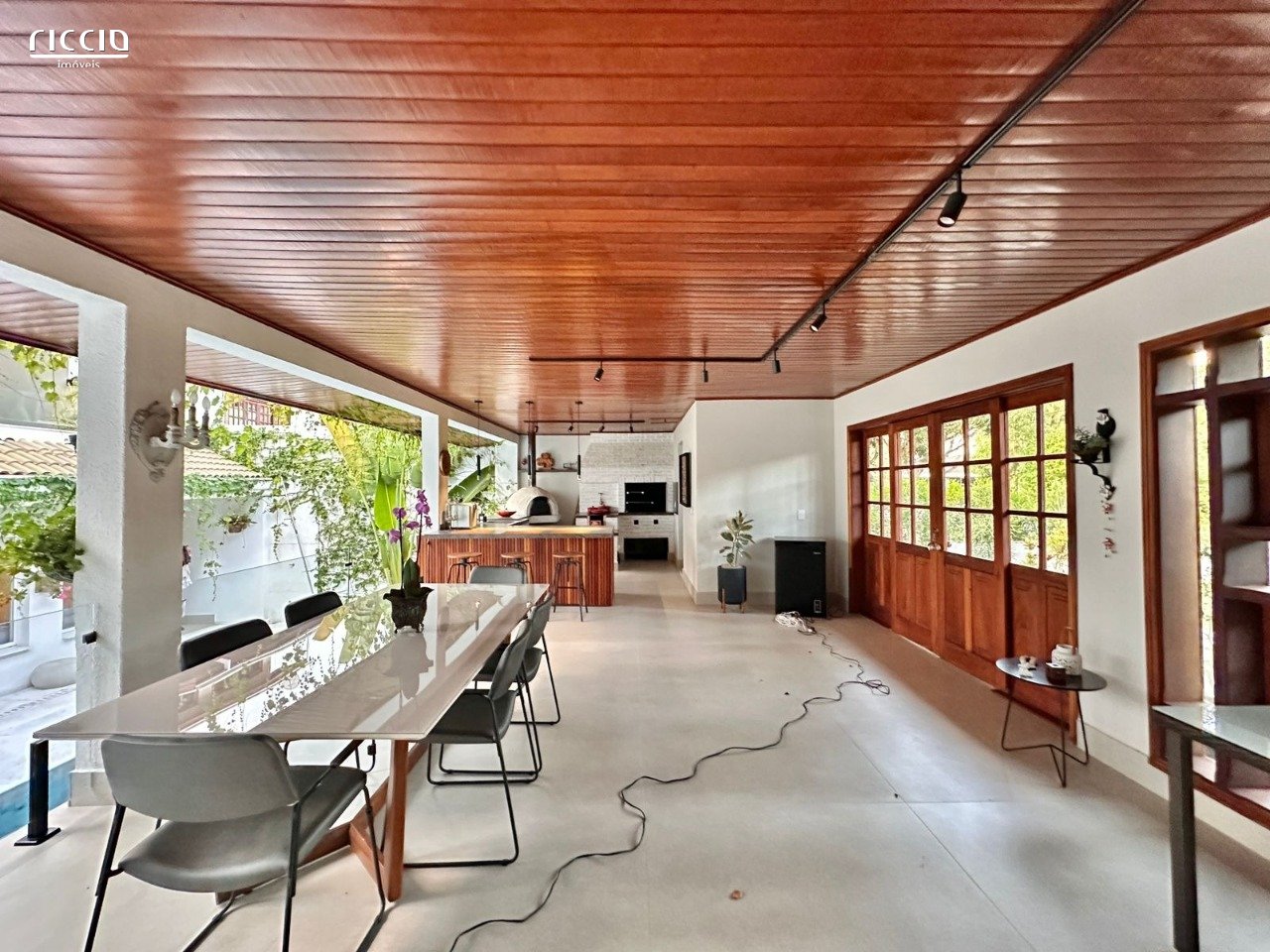 Casa em Condomínio à venda no Jardim das Colinas — detalhe do imóvel