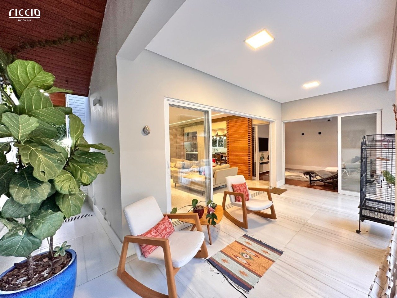 Casa em Condomínio à venda no Jardim das Colinas — imagem 7 de 33
