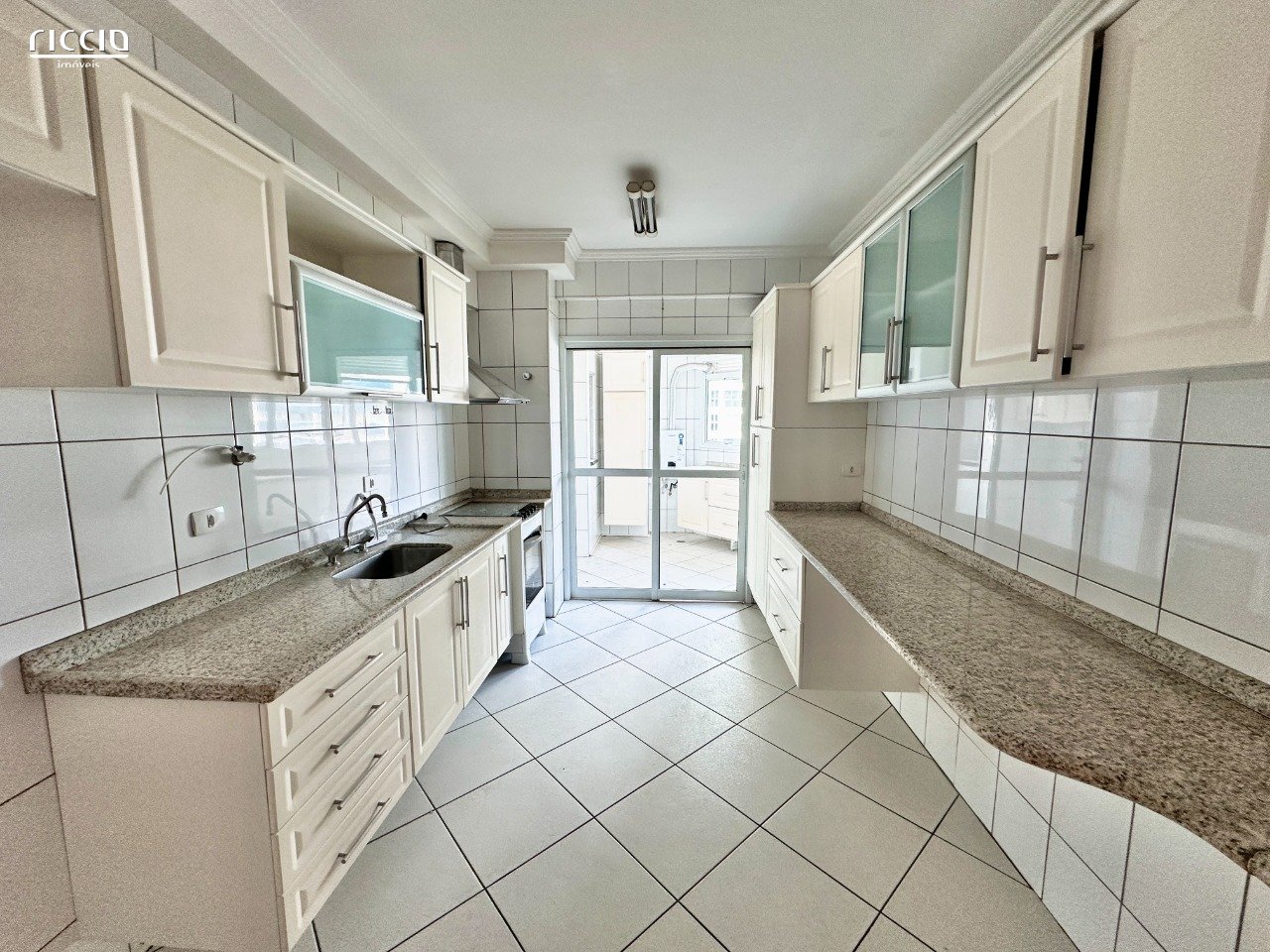 Apartamento à venda no Jardim Aquarius — ambiente interno