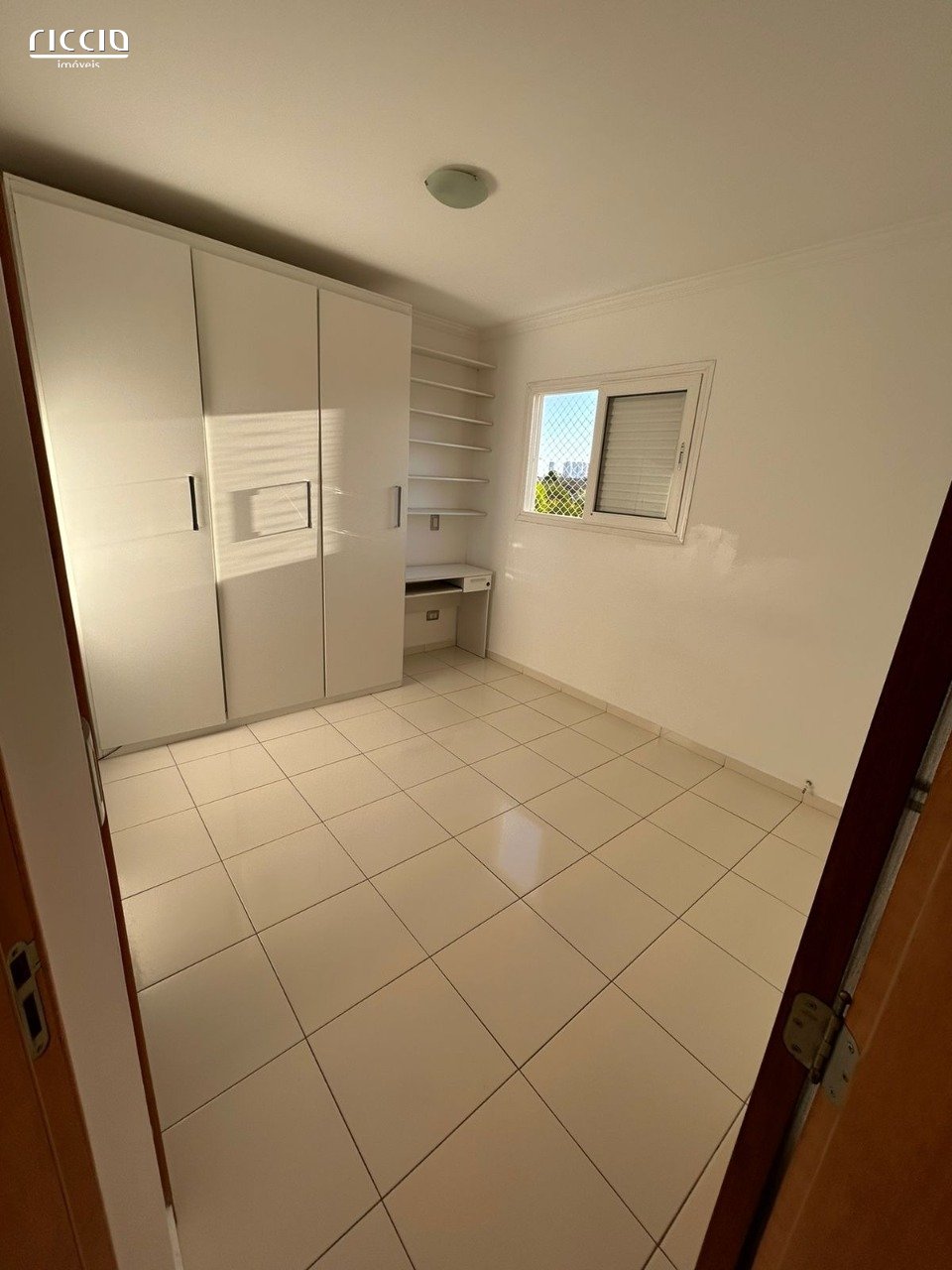 Apartamento à venda no Parque Industrial — detalhe do imóvel