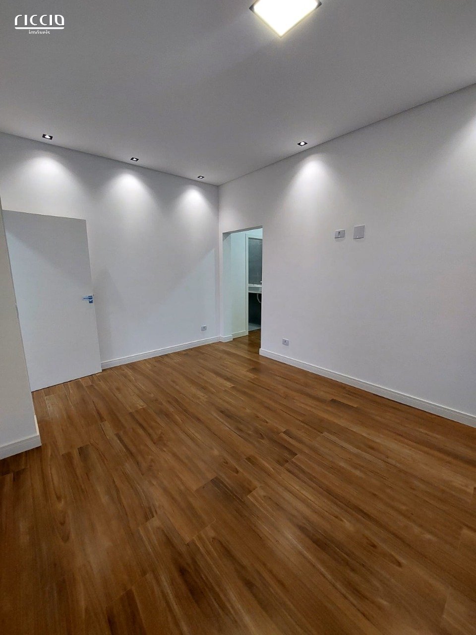 Casa em Condomínio à venda no Eugenio de Melo — imagem 34 de 39