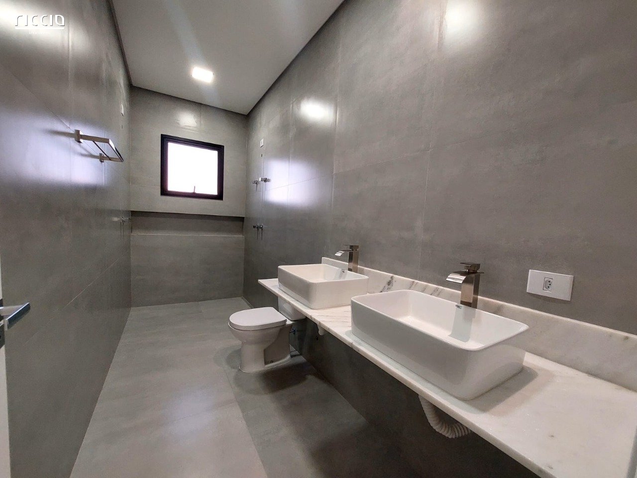 Casa em Condomínio à venda no Eugenio de Melo — imagem 29 de 39