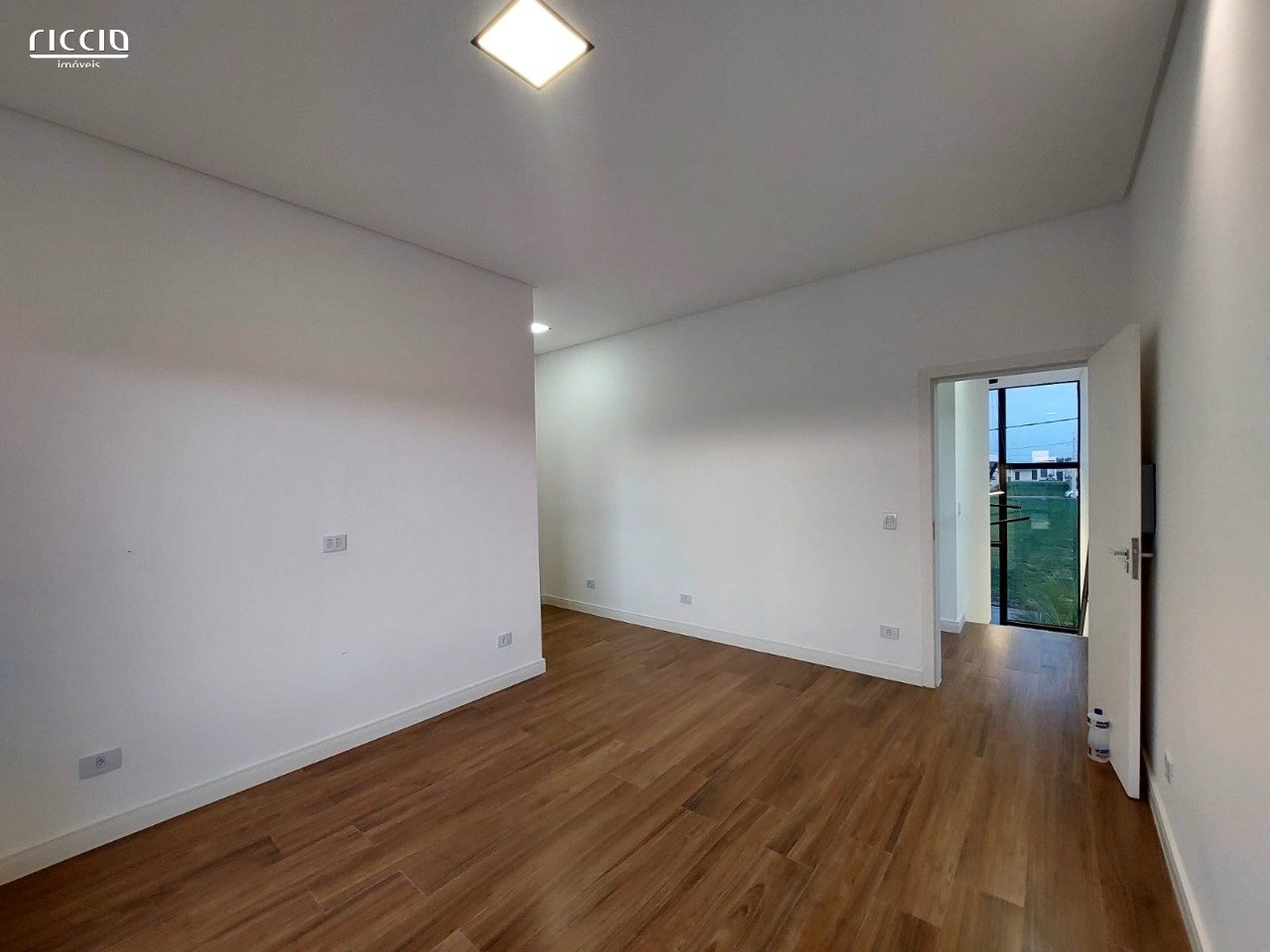 Casa em Condomínio à venda no Eugenio de Melo — imagem 32 de 39