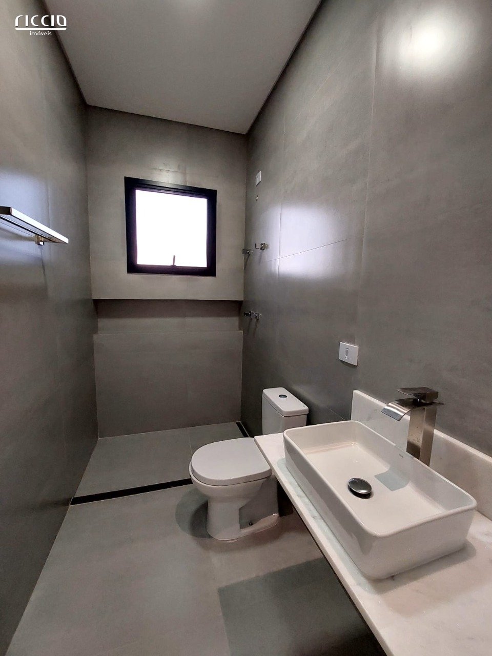 Casa em Condomínio à venda no Eugenio de Melo — imagem 25 de 39