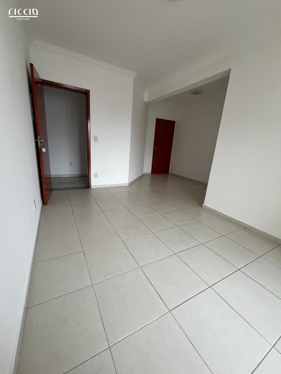 Apartamento à venda no Jardim Apolo II — ambiente interno