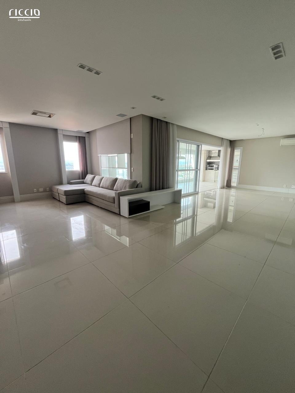 Apartamento à venda no Jardim das Colinas — detalhe do imóvel
