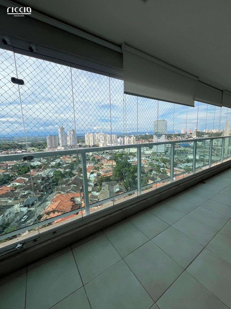Apartamento à venda no Jardim das Colinas — ambiente interno
