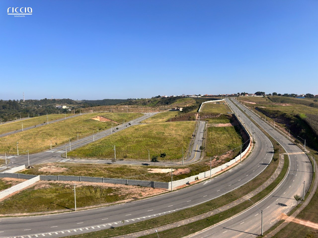 Terreno à venda no Condomínio Recanto da Baronesa — imagem 4 de 4