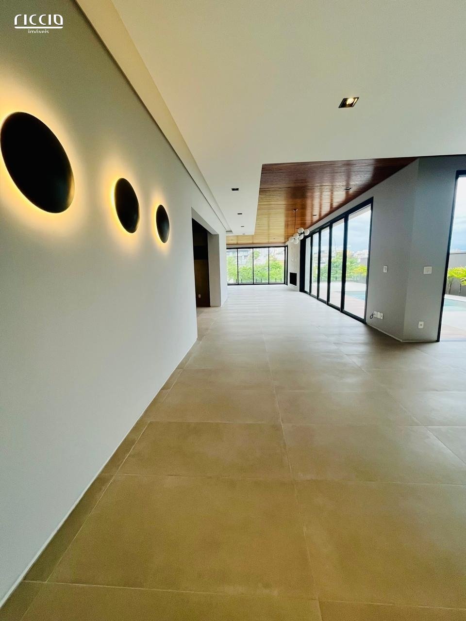 Casa em Condomínio à venda no Urbanova — ambiente interno