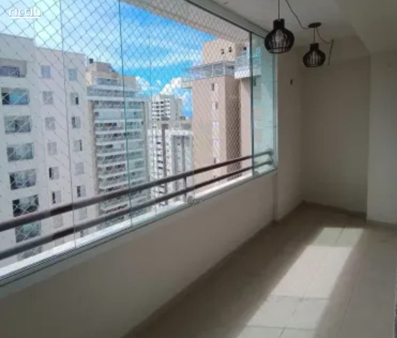Apartamento à venda no Parque Industrial — ambiente interno