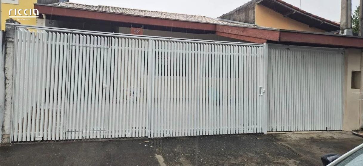 Casa à venda no Jardim das Indústrias em São José dos Campos com 3 dormitórios, 1 suíte