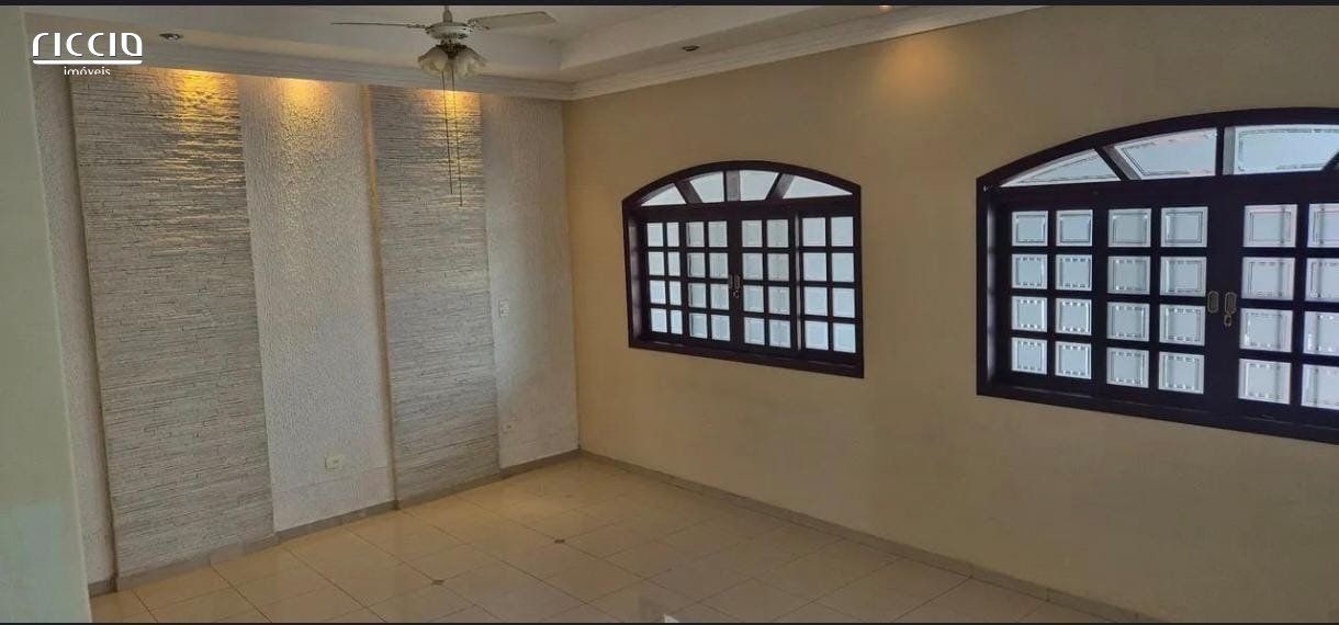Casa à venda no Jardim das Indústrias — ambiente interno
