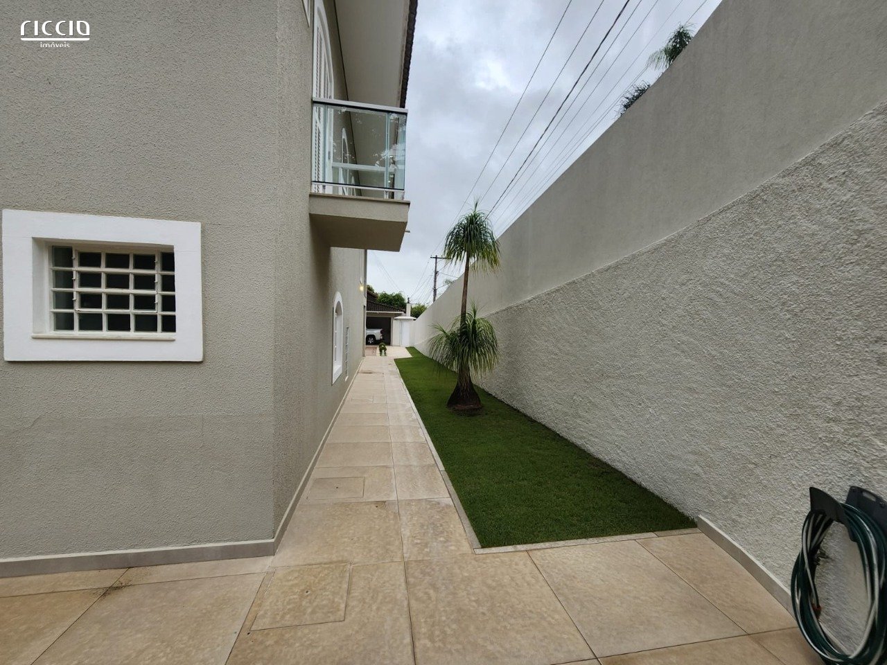 Casa em Condomínio à venda no Jardim das Colinas — imagem 24 de 36