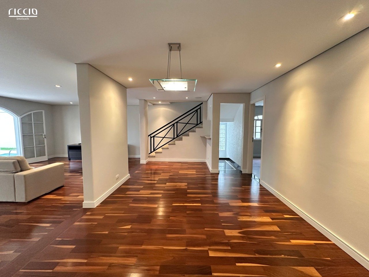 Casa em Condomínio à venda no Jardim das Colinas — imagem 10 de 36