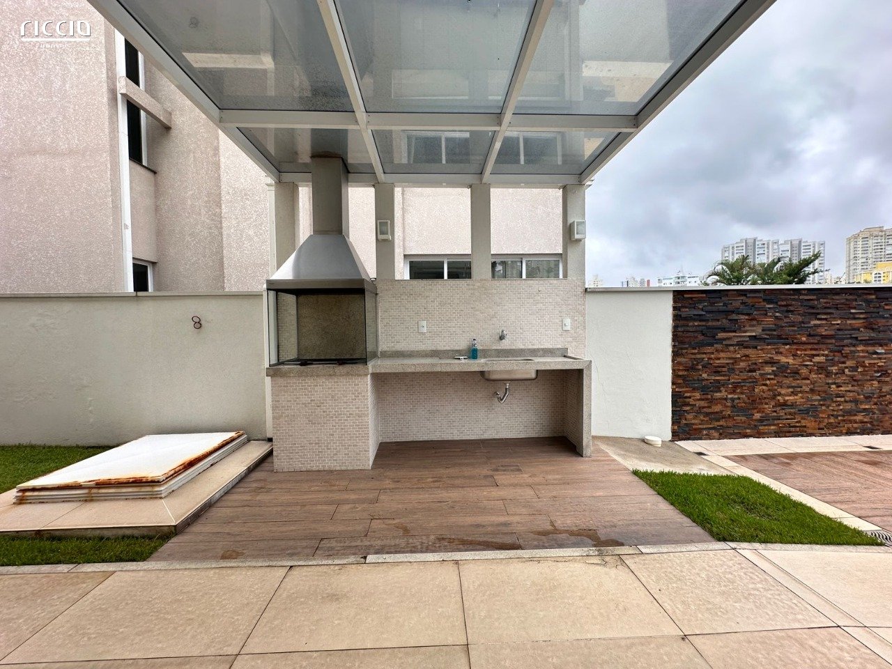Casa em Condomínio à venda no Jardim das Colinas — imagem 25 de 36