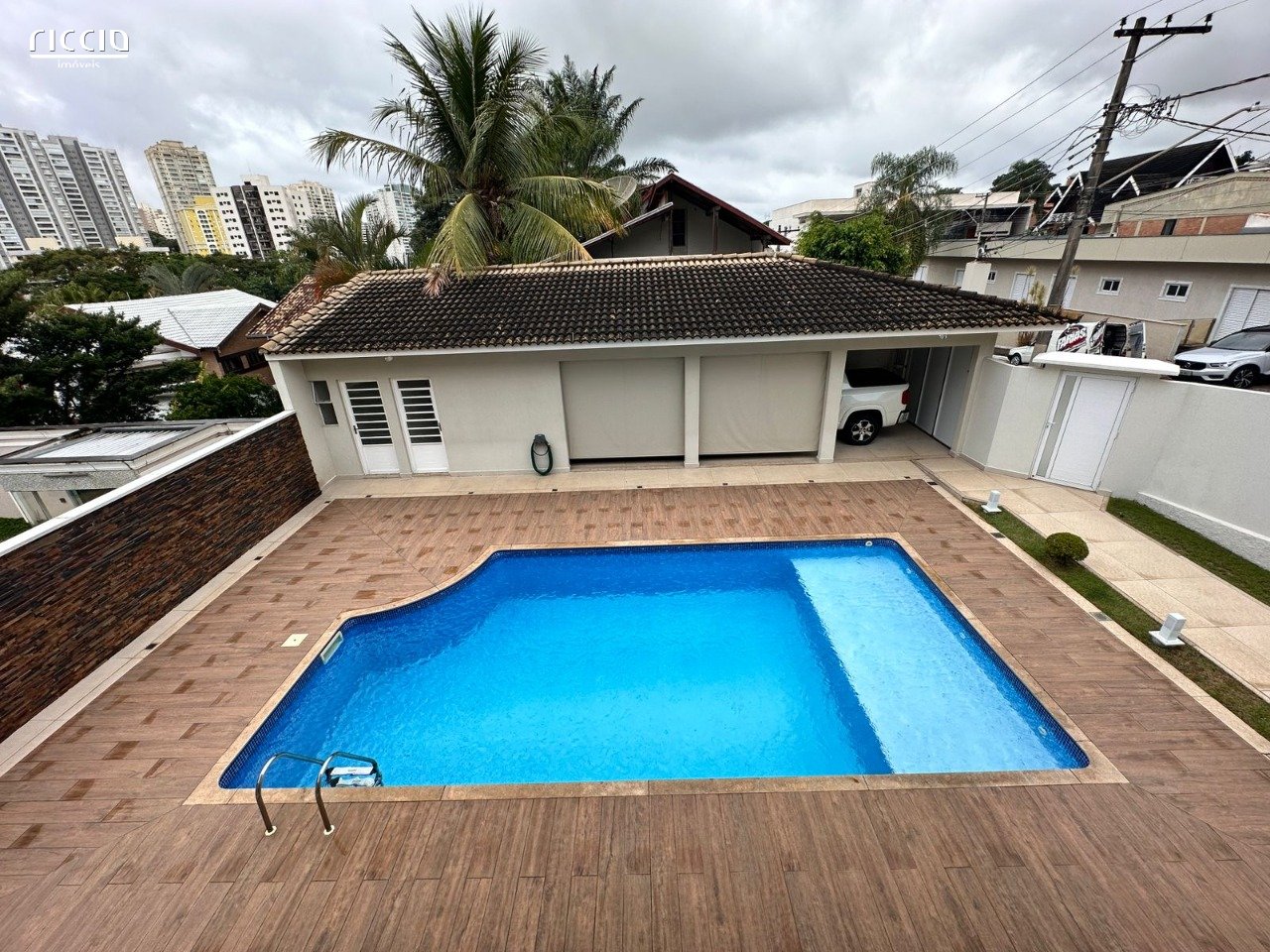 Casa em Condomínio à venda no Jardim das Colinas — detalhe do imóvel