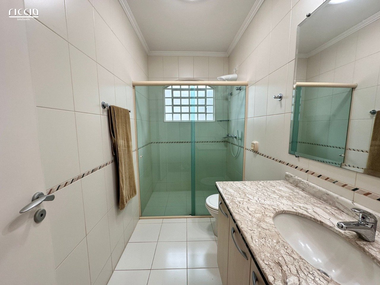 Casa em Condomínio à venda no Jardim das Colinas — imagem 12 de 36