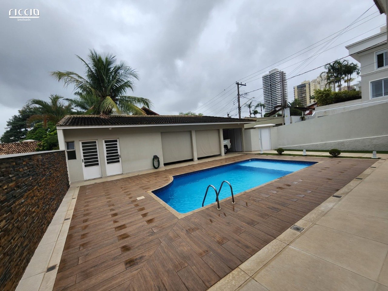Casa em Condomínio à venda no Jardim das Colinas — imagem 6 de 36
