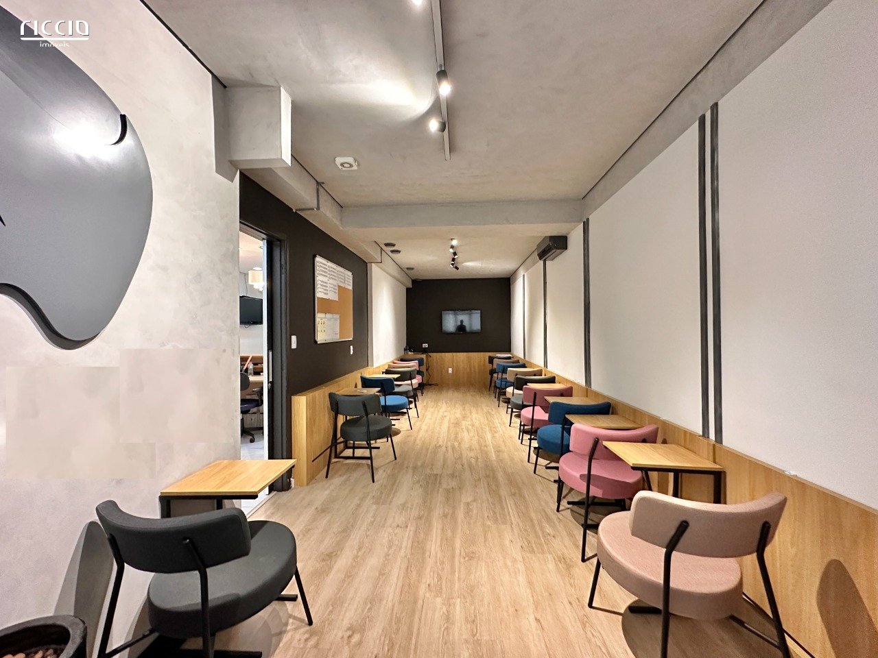 Sala / Conjunto à venda no Jardim Apolo — detalhe do imóvel