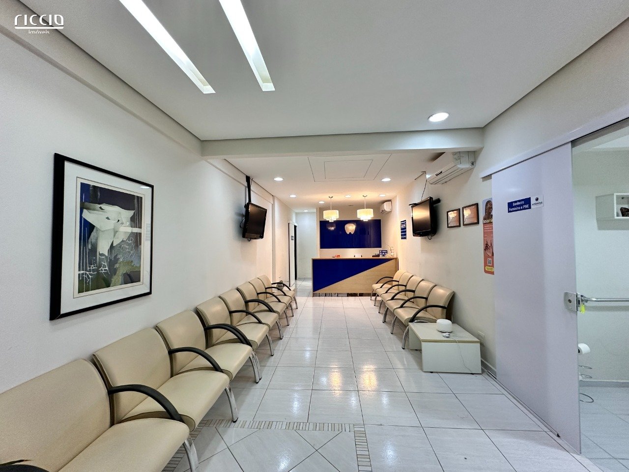 Sala Comercial com 164m² ideal para consultórios e clinicas na Avenida 9 de Julho, Vila Adyana - São José dos Campos