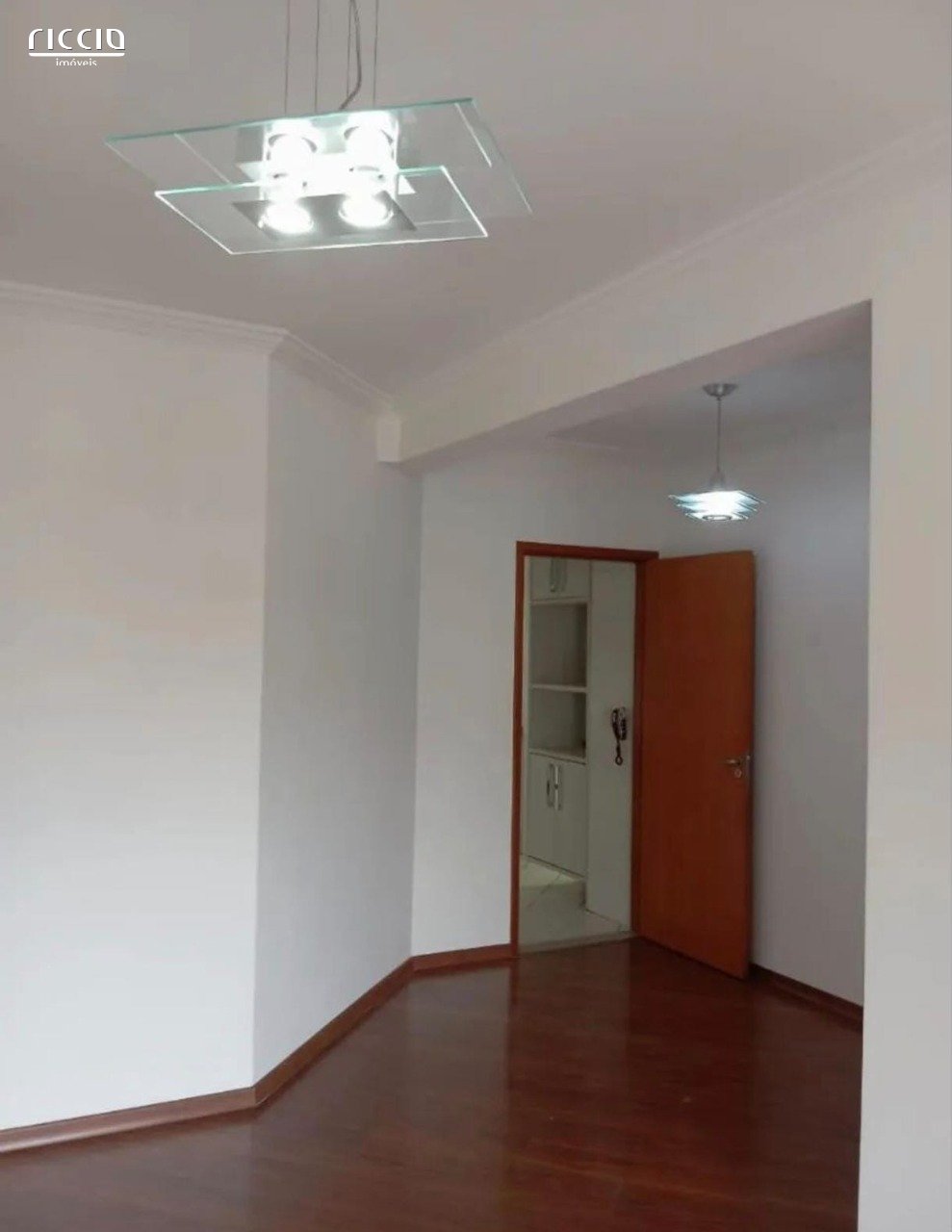 Apartamento à venda no Edificio Vivendas Apollo - Jardim Apolo com 3 dormitórios, 1 suíte