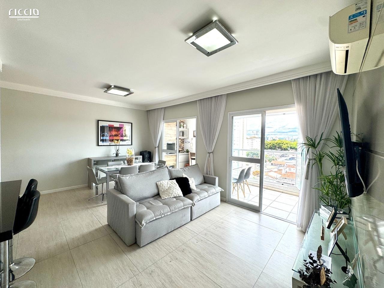 Apartamento à venda no Parque Industrial — ambiente interno
