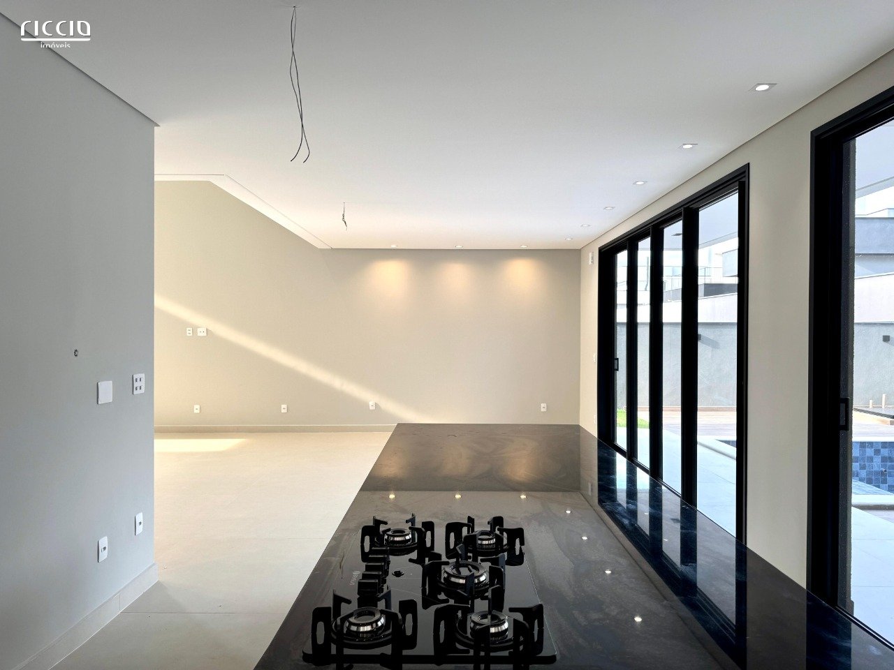Casa em Condomínio à venda no Urbanova — imagem 8 de 37