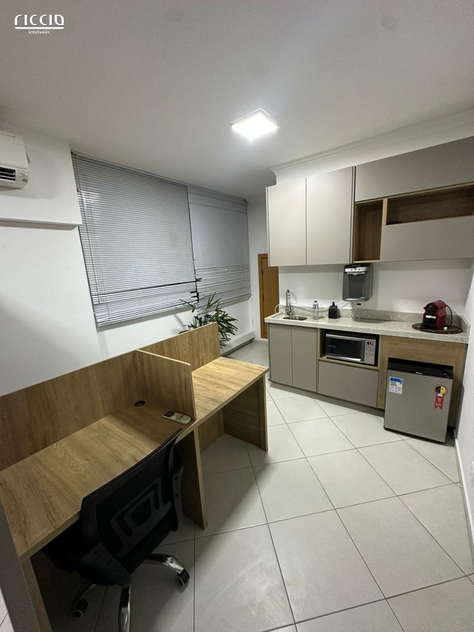 Sala / Conjunto à venda no Centro — imagem 4 de 9