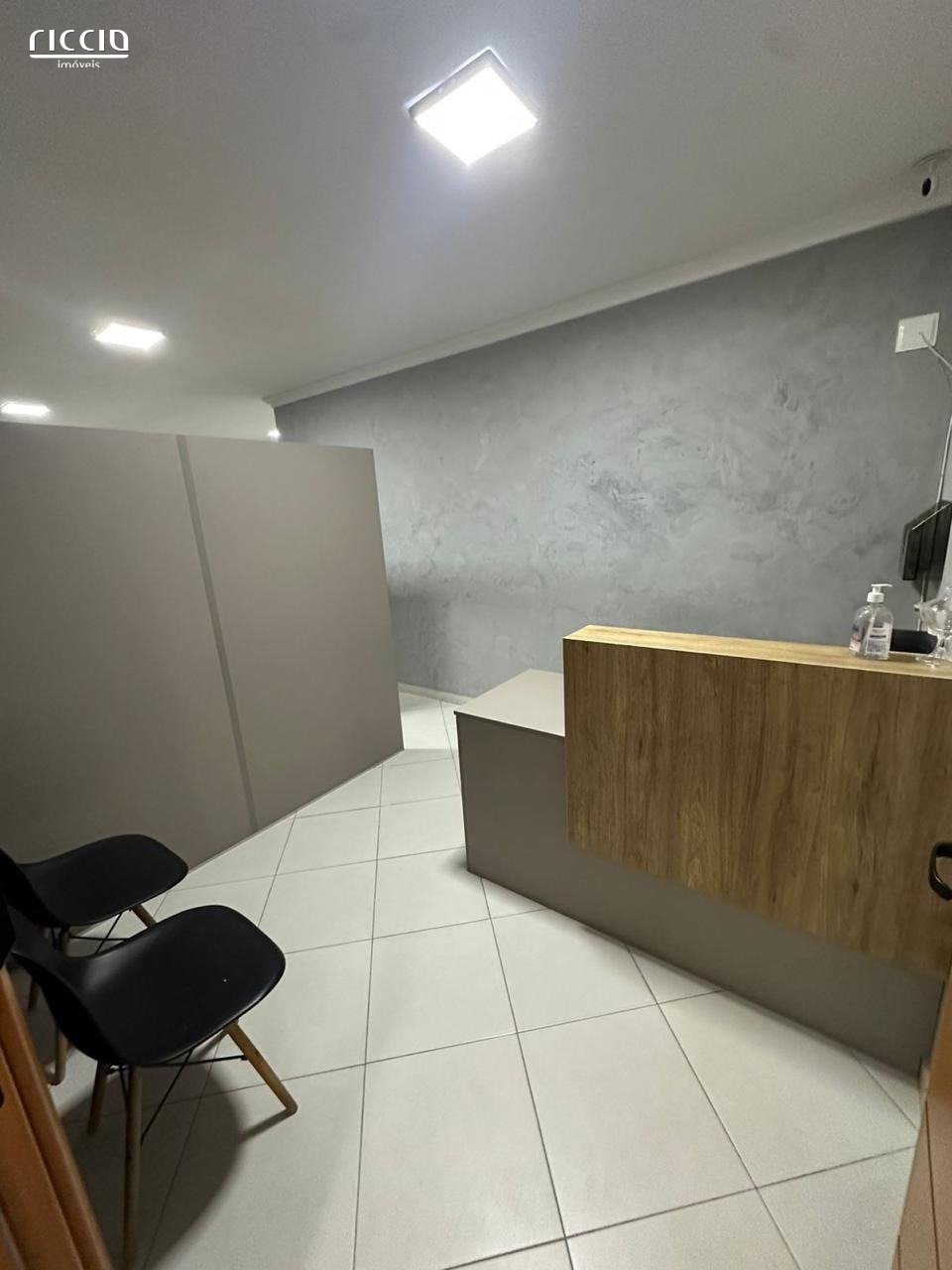 Sala / Conjunto à venda no Centro — ambiente interno