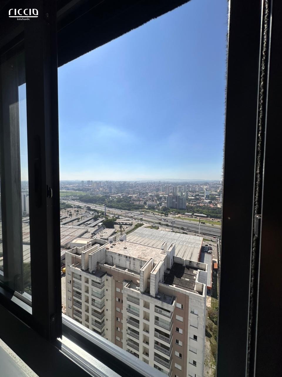 Apartamento à venda no Jardim Aquarius — ambiente interno