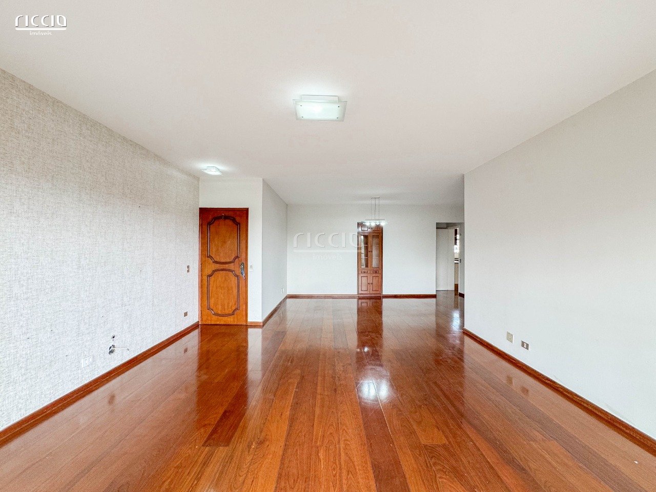 Apartamento à venda no Vila Adyana — detalhe do imóvel