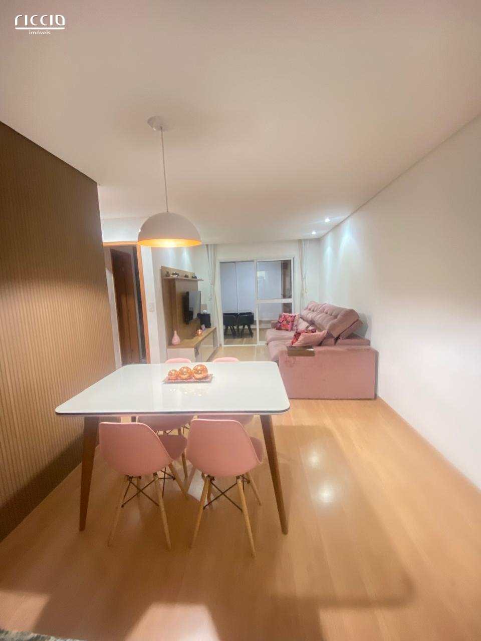 Apartamento à venda no Parque Industrial — ambiente interno