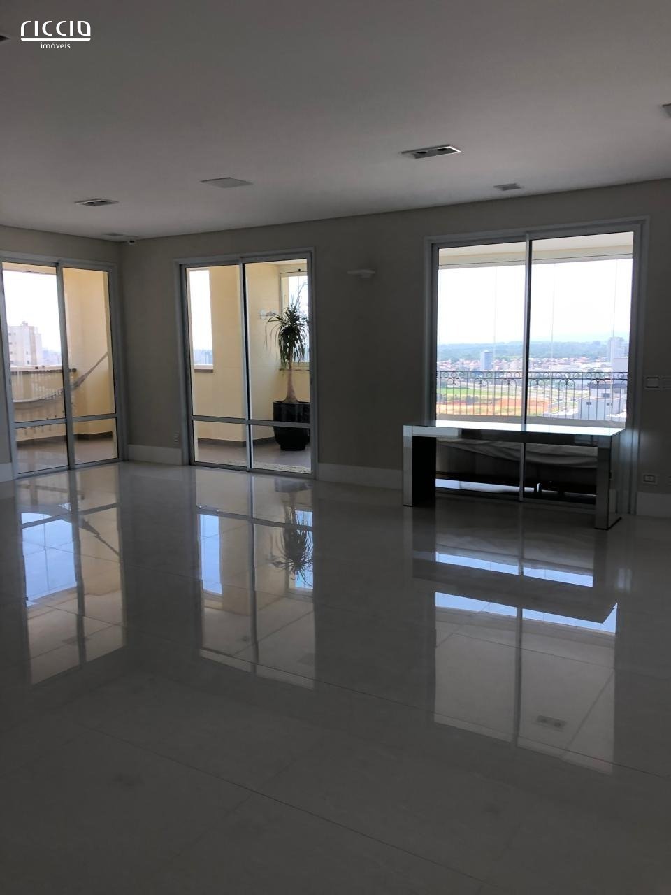 Apartamento à venda no Jardim Aquarius — ambiente interno