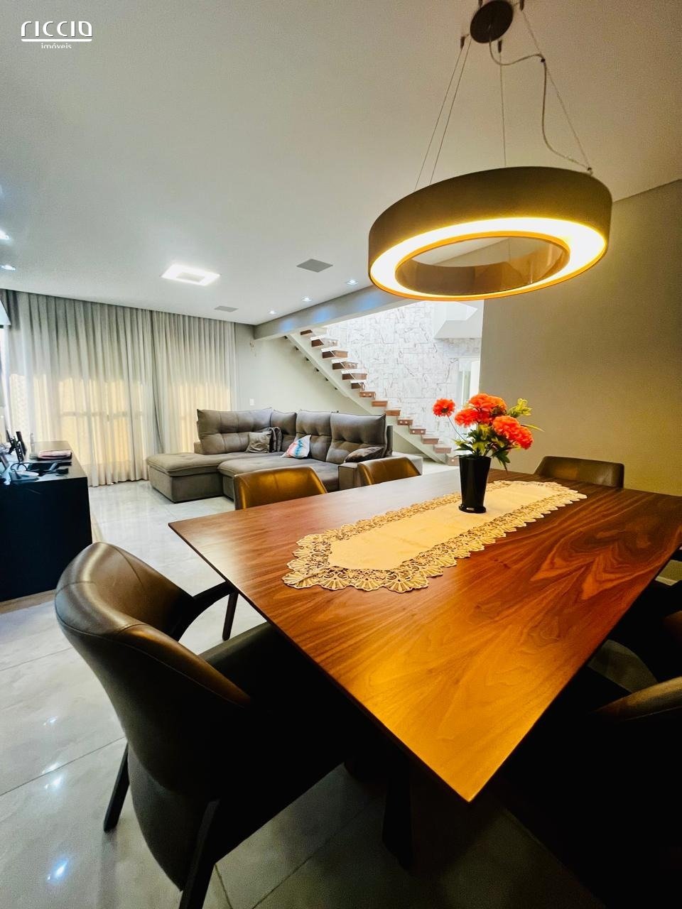 Apartamento à venda no Vila Adyana — detalhe do imóvel