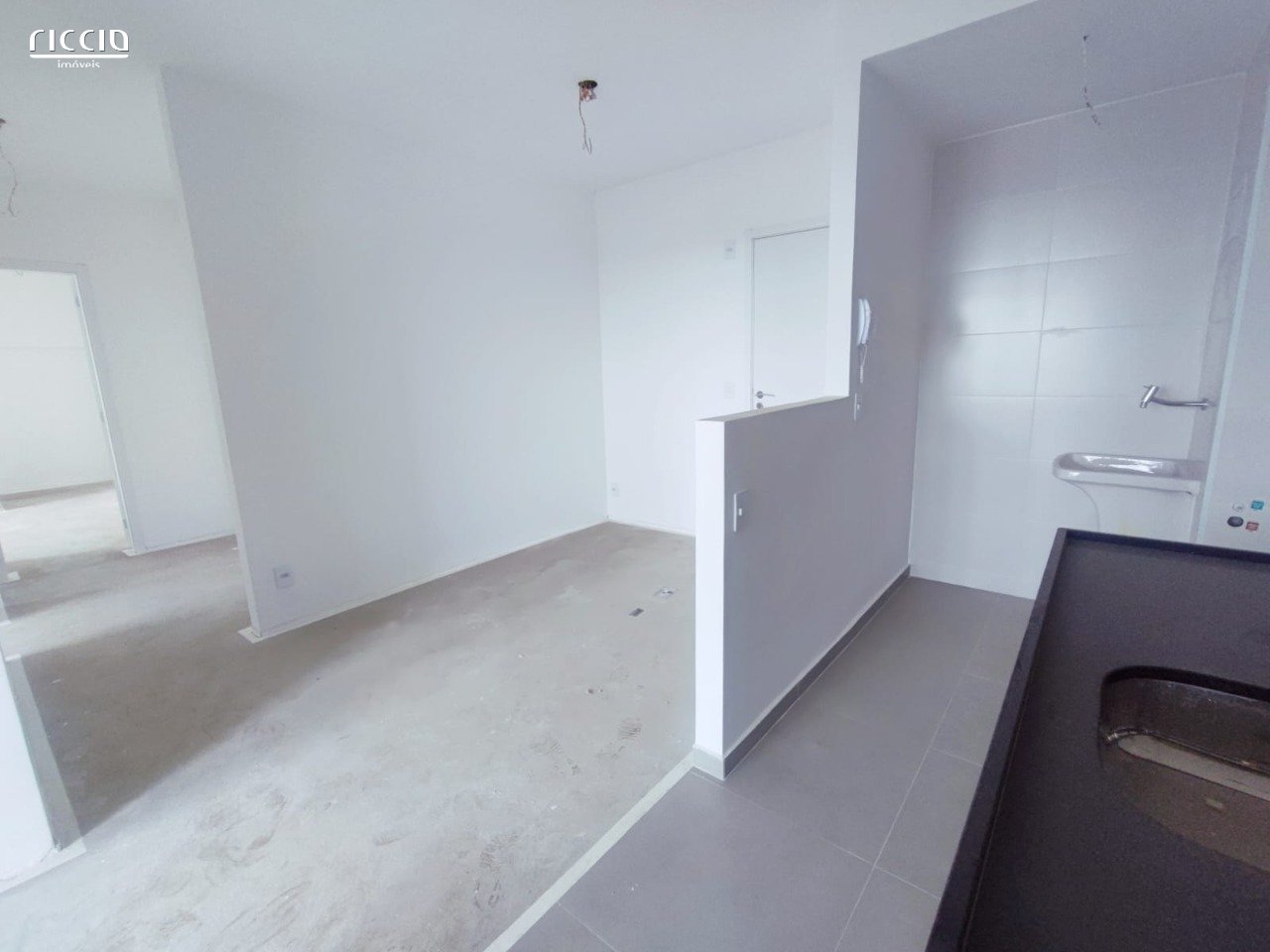 Apartamento à venda no Floradas de São José — ambiente interno