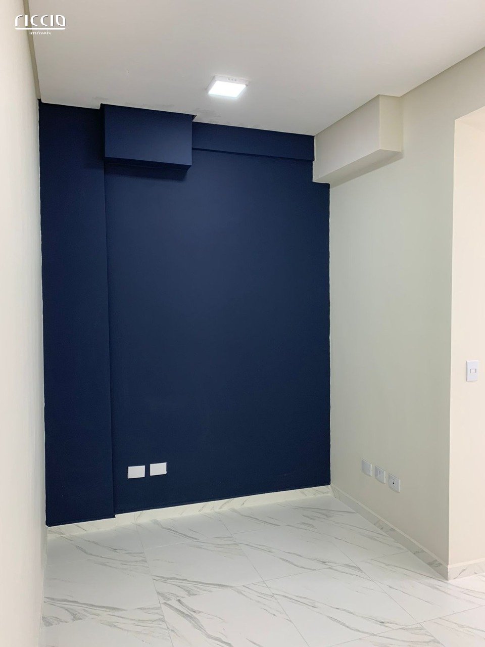 Sala / Conjunto à venda no Jardim Aquarius — ambiente interno