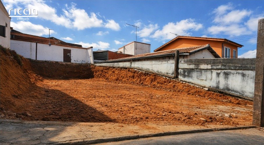 Terreno à venda no Bosque dos Eucaliptos — detalhe do imóvel