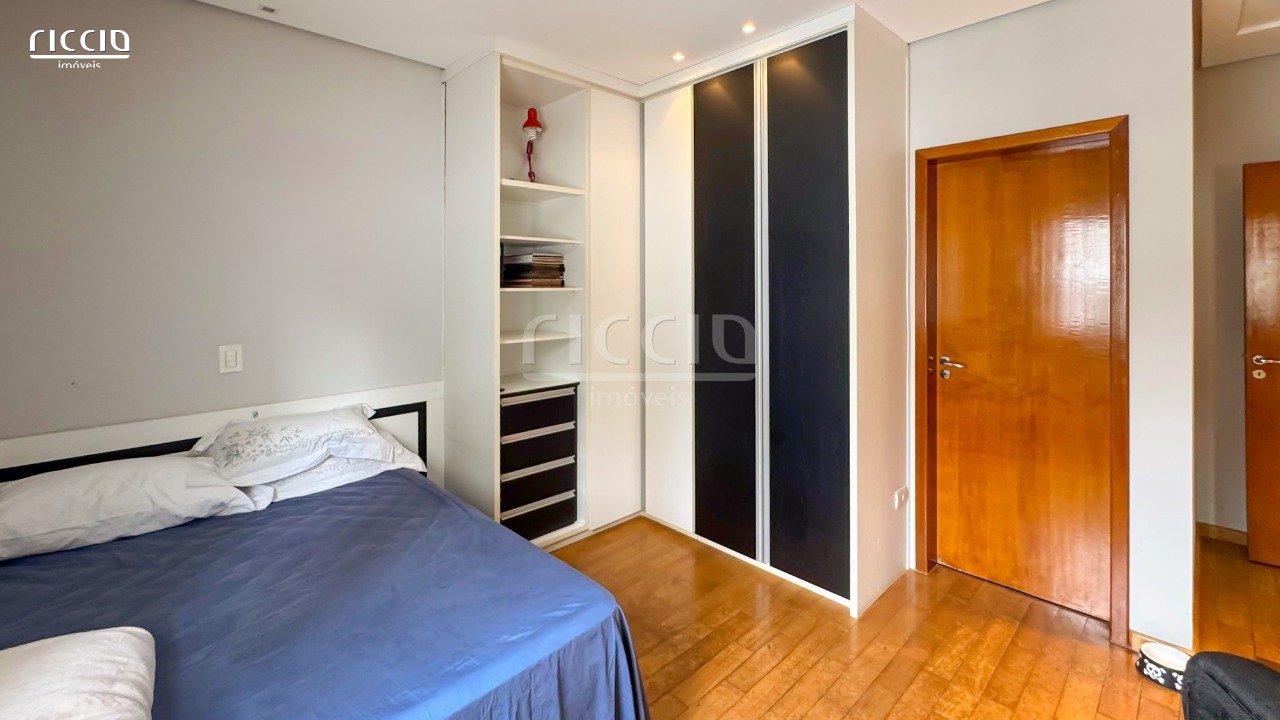 Casa em Condomínio à venda no Jardim das Colinas — imagem 41 de 43