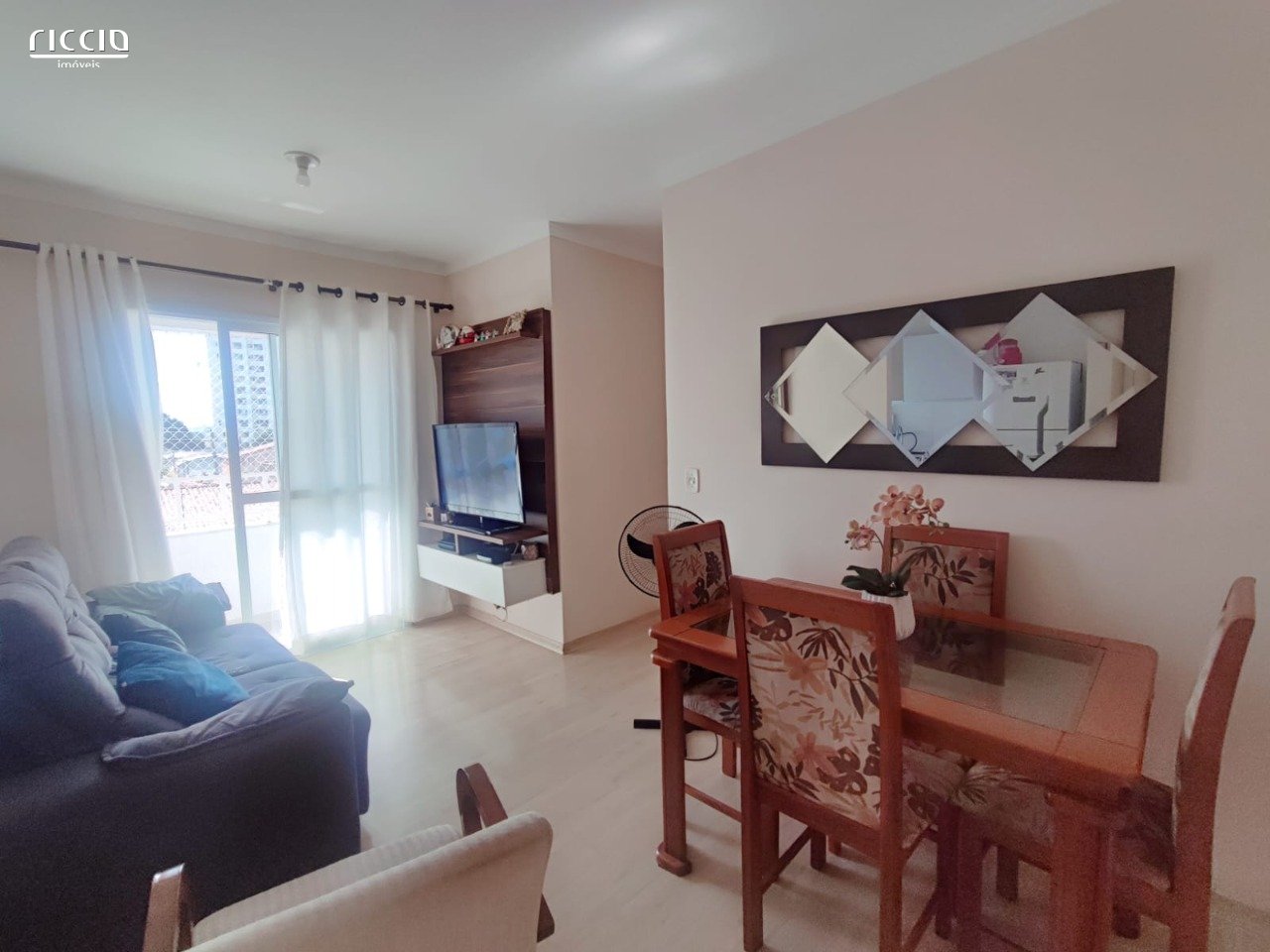 Apartamento de 3 Dormitórios na Vila Industrial